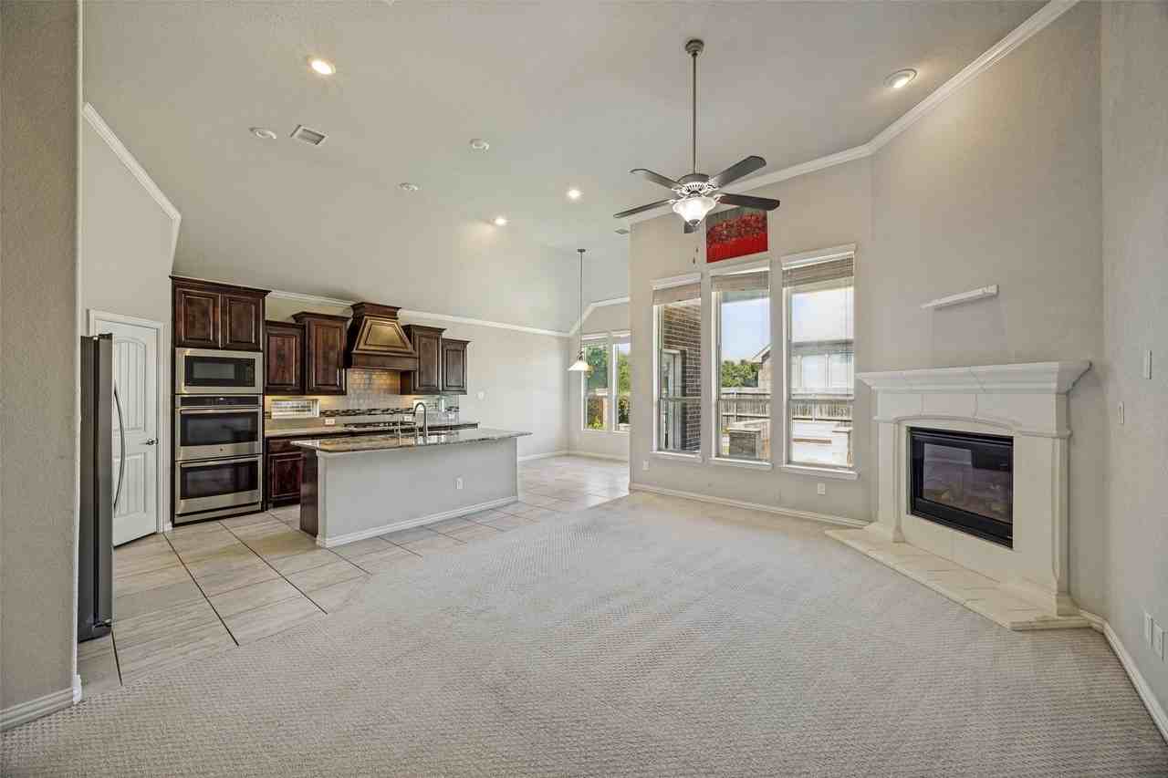 801 Feathering Way - Photo 4 of 25