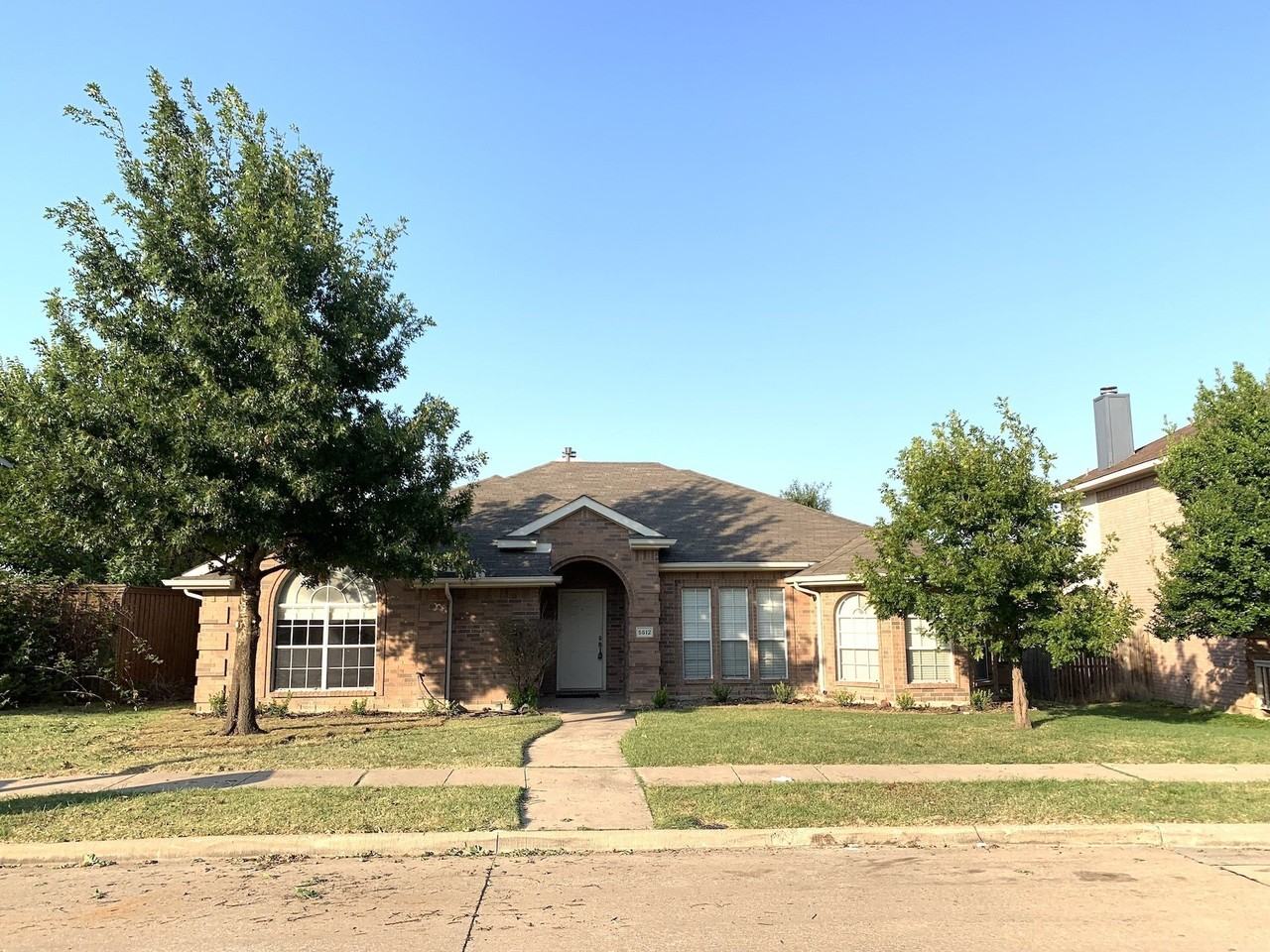 5512 Vineyard Ln - Photo 2 of 27
