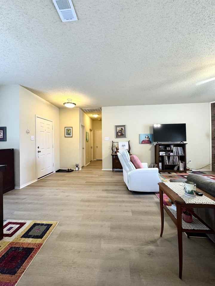 5512 Vineyard Ln - Photo 5 of 27