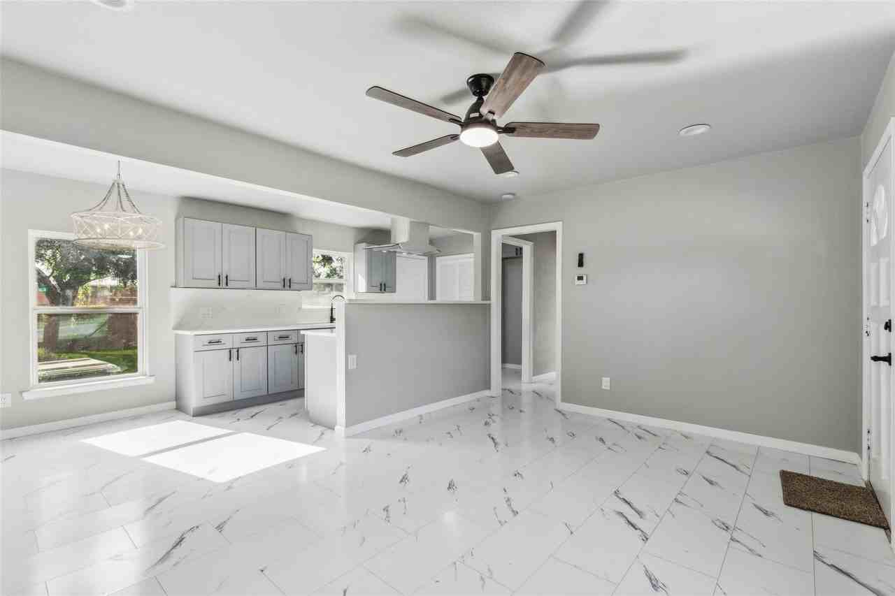 2504 Avon Dr - Photo 2 of 13