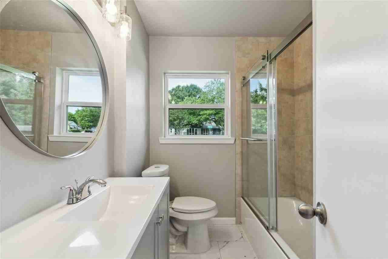 2504 Avon Dr - Photo 6 of 13