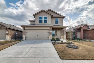 808 Country Rd - Photo 1 of 1