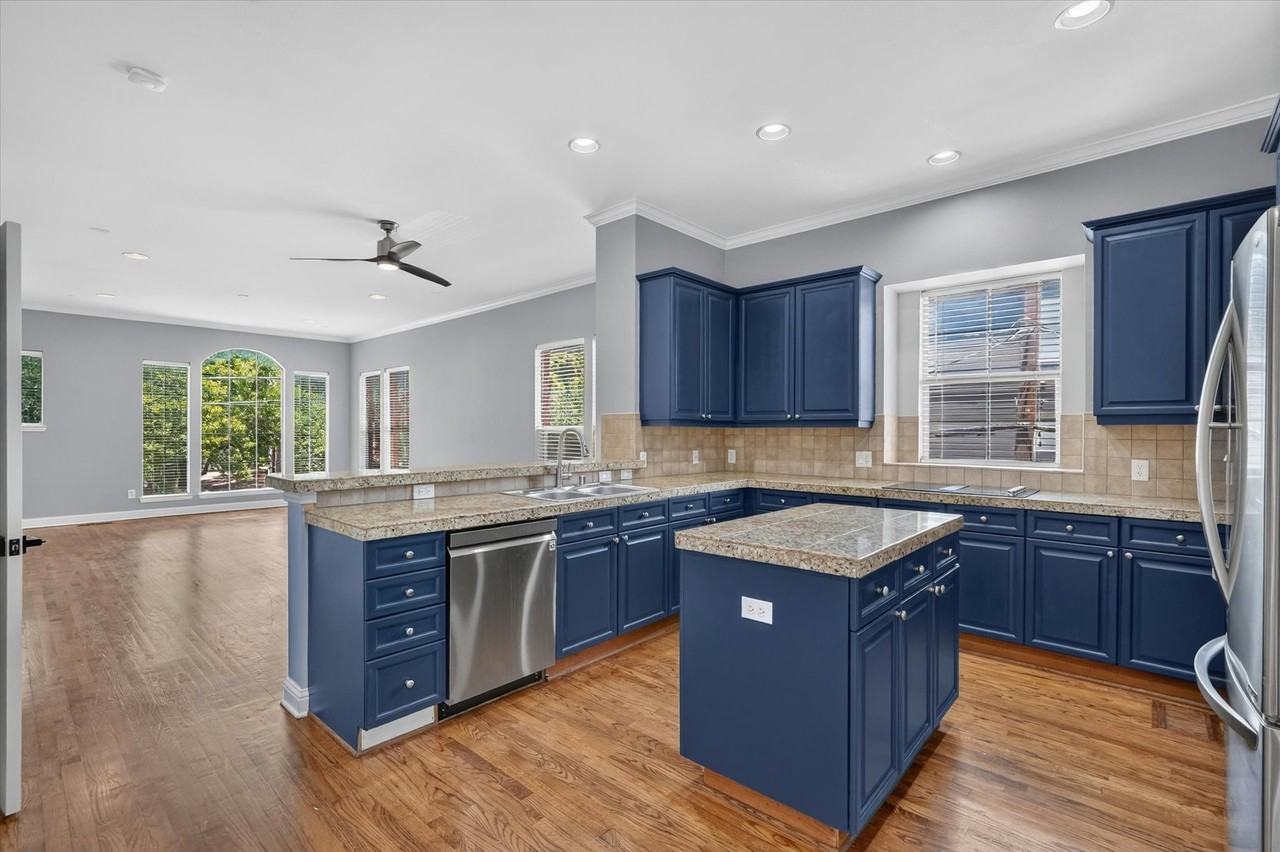4114 Lafayette St - Photo 3 of 40