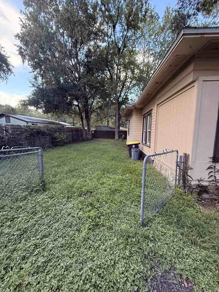 6605 Dixie St #1 - Photo 2 of 22