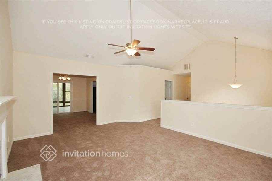 320 Ashland Manor Dr - Photo 3 of 17