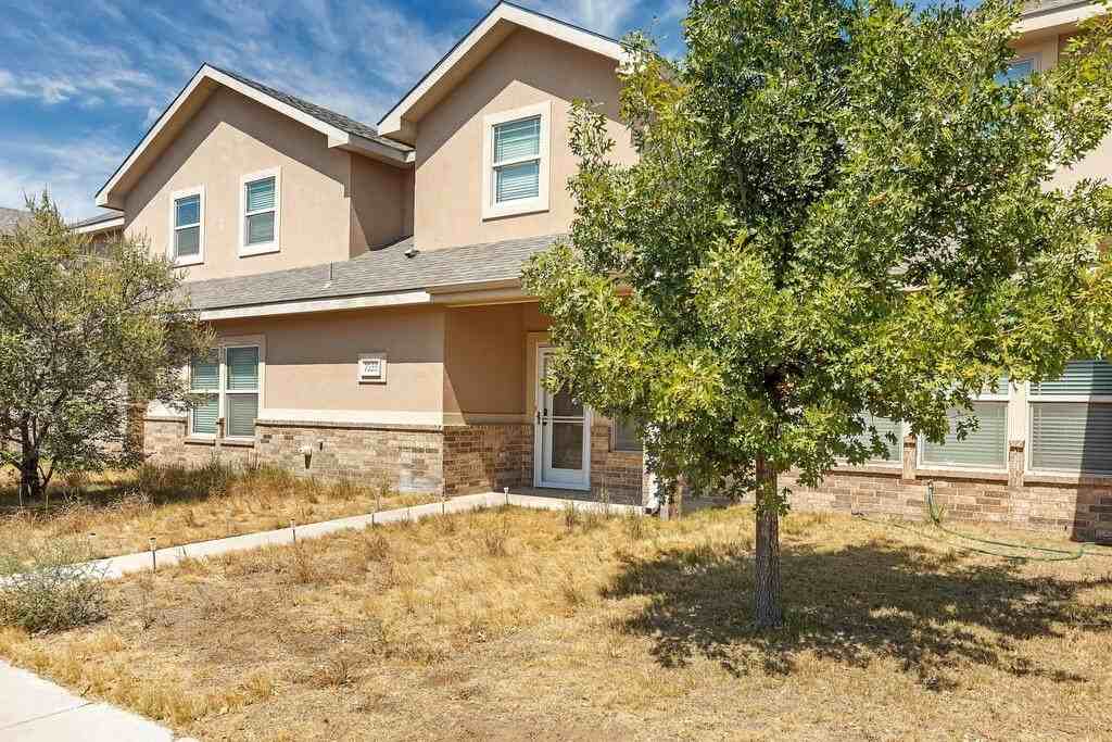 7255 Barksdale Ln - Photo 3 of 21