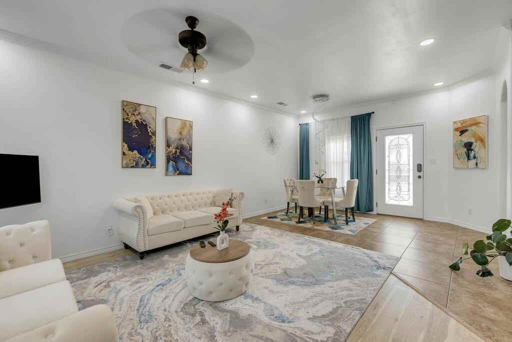 7255 Barksdale Ln - Photo 6 of 21