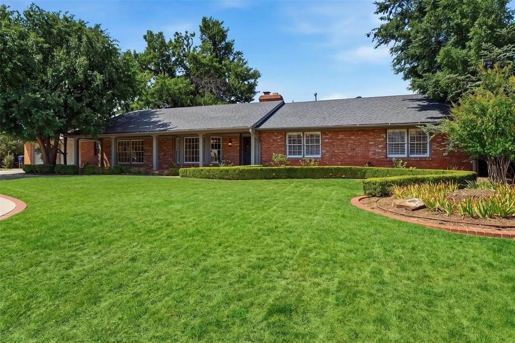 1305 Kenilworth Rd - Photo 2 of 46