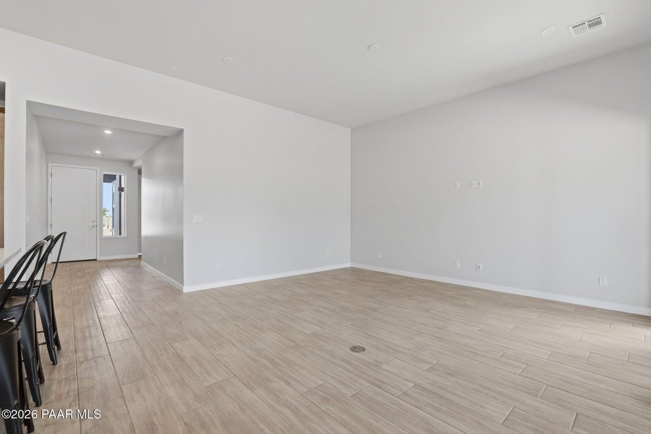 5516 E Edgar Way - Photo 7 of 50