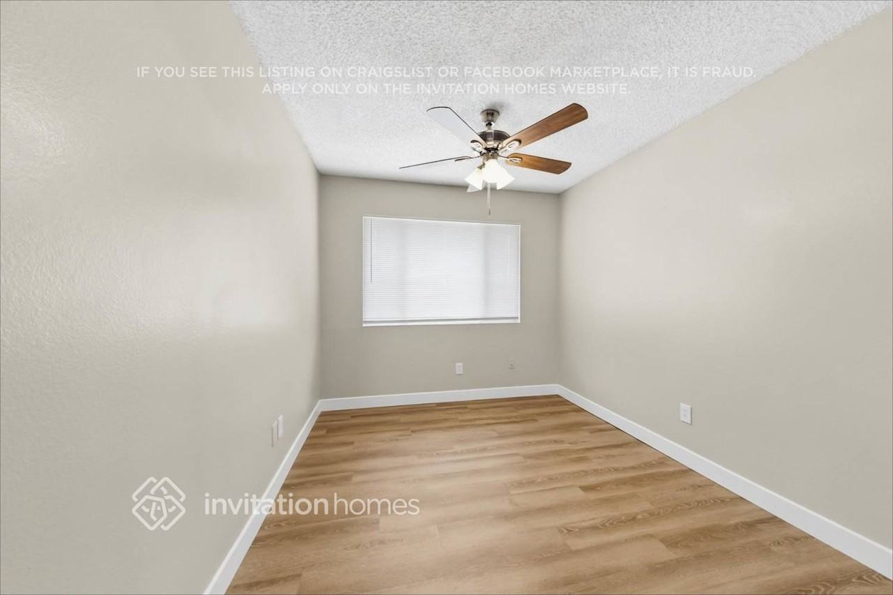 12042 N 28th Pl - Photo 7 of 19