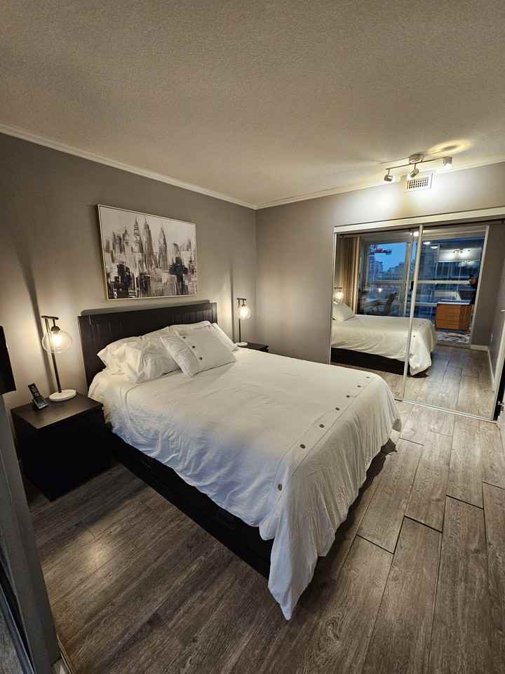 1050 Burrard Street #1502 - Photo 7 of 10