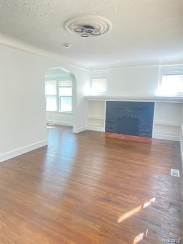 5050 Three Mile Dr - Photo 3 of 10