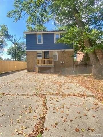 5050 Three Mile Dr - Photo 4 of 10