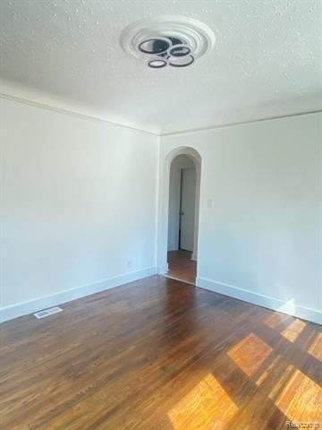 5050 Three Mile Dr - Photo 5 of 10