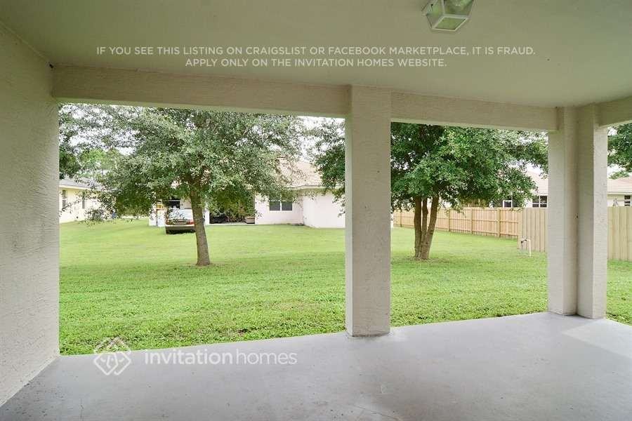 4273 Sw Mcclellen St - Photo 2 of 5