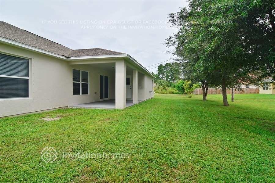 4273 Sw Mcclellen St - Photo 3 of 5