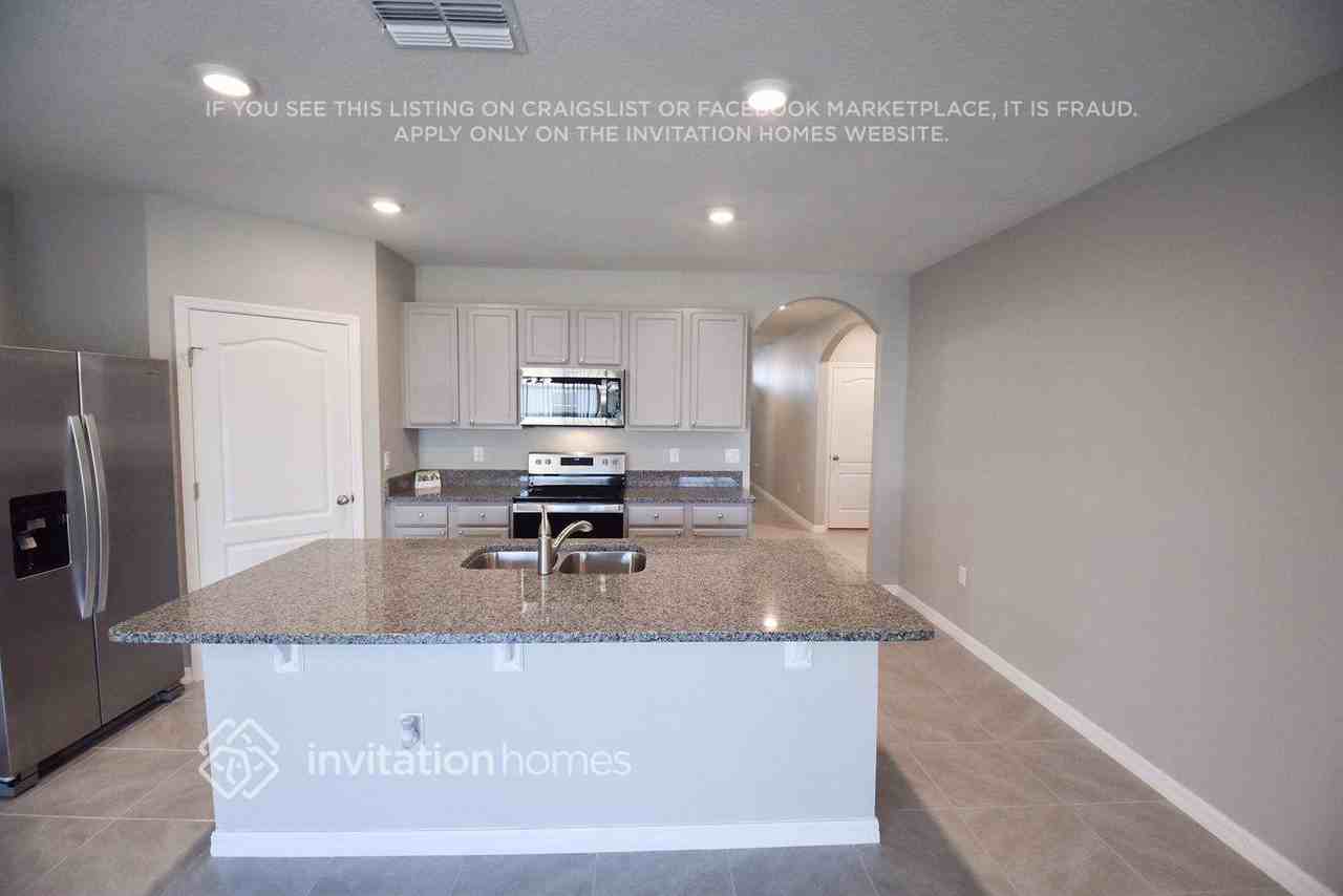 2825 Van Amber Ct - Photo 4 of 13