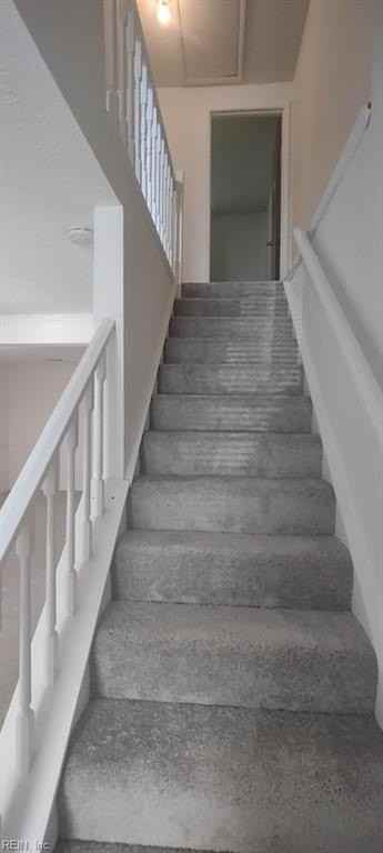 1411 Peabody Dr - Photo 6 of 14