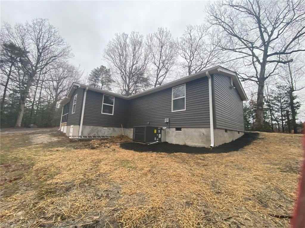 16916 Polish Town Rd - Photo 2 of 12