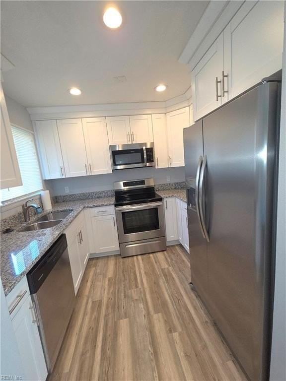 4713 Bridgeman Ln - Photo 3 of 8