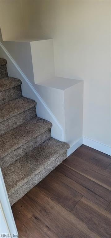 400 Bracknell Arch #F - Photo 3 of 15