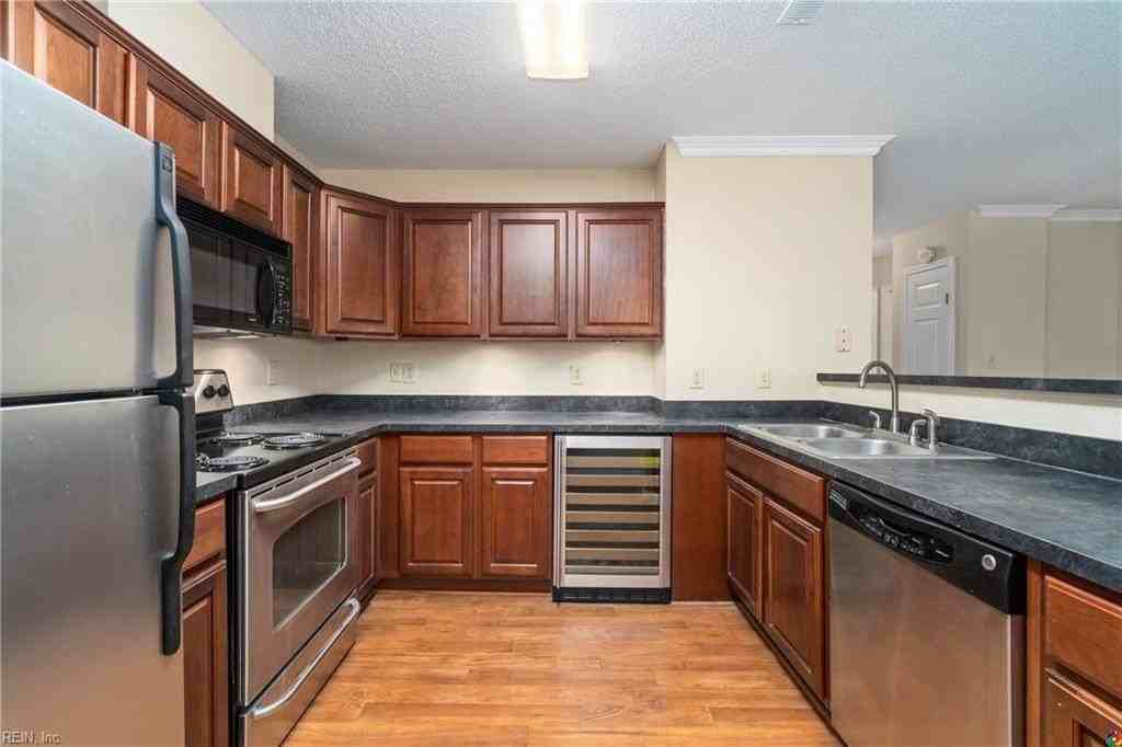 103 Westover Ave #206 - Photo 5 of 26