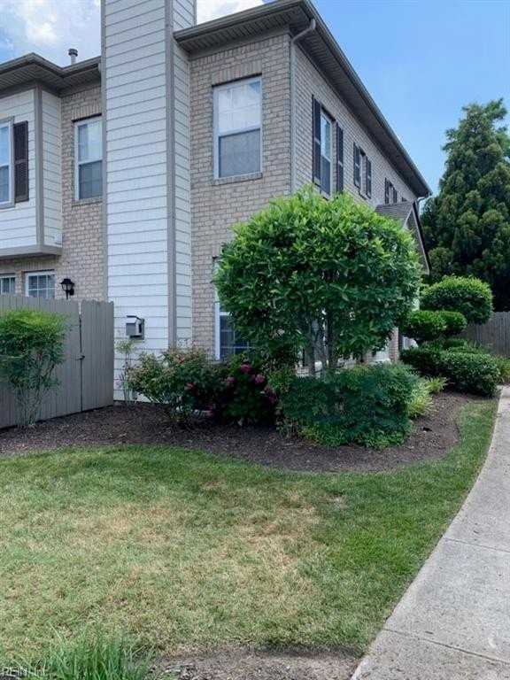 2401 Wessington Dr - Photo 3 of 19