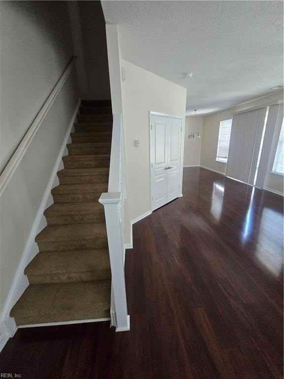 2401 Wessington Dr - Photo 6 of 19