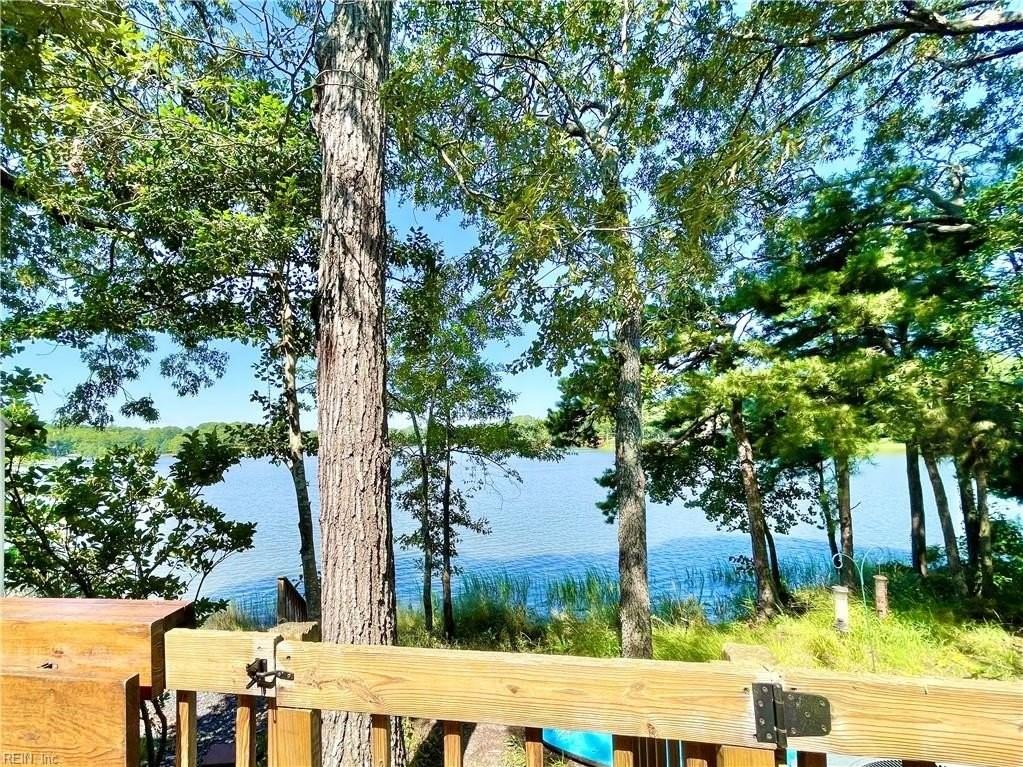 2934 Seashore Pt - Photo 2 of 35