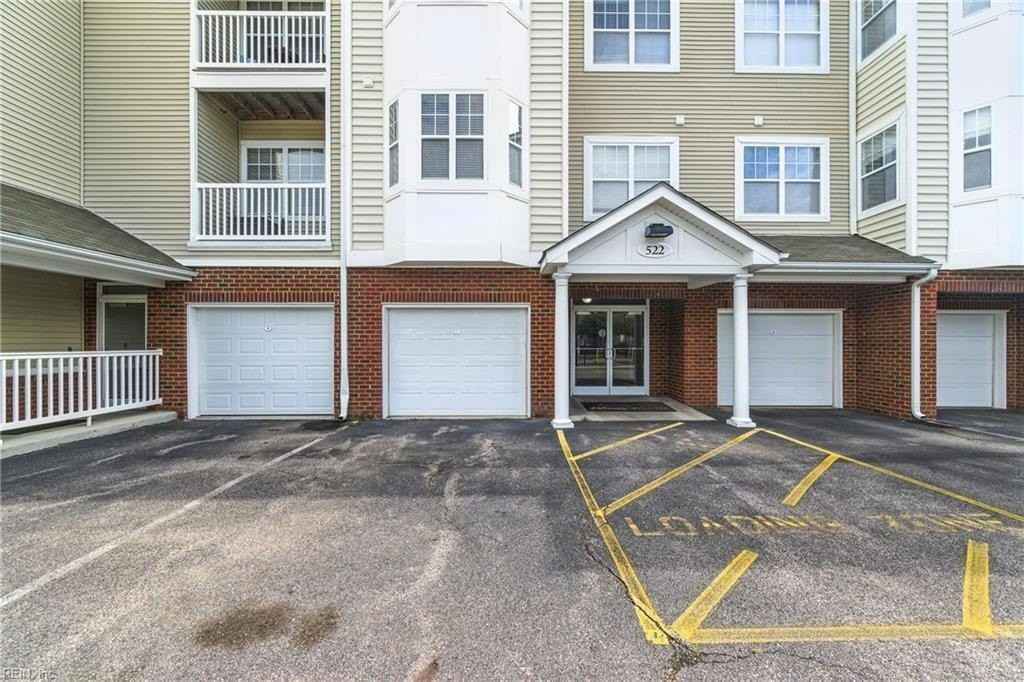 522 Knolls Dr #306 - Photo 2 of 19