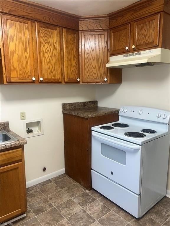 9240 Buckman Ave - Photo 6 of 12