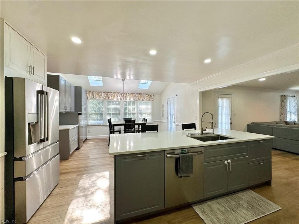 948 Forest Lakes Cir - Photo 7 of 39