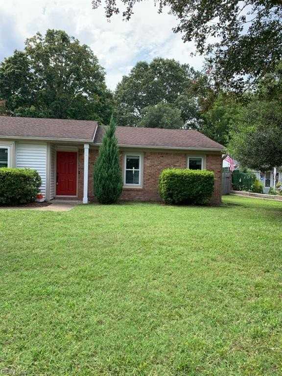 1013 White Oak Ct S - Photo 2 of 33