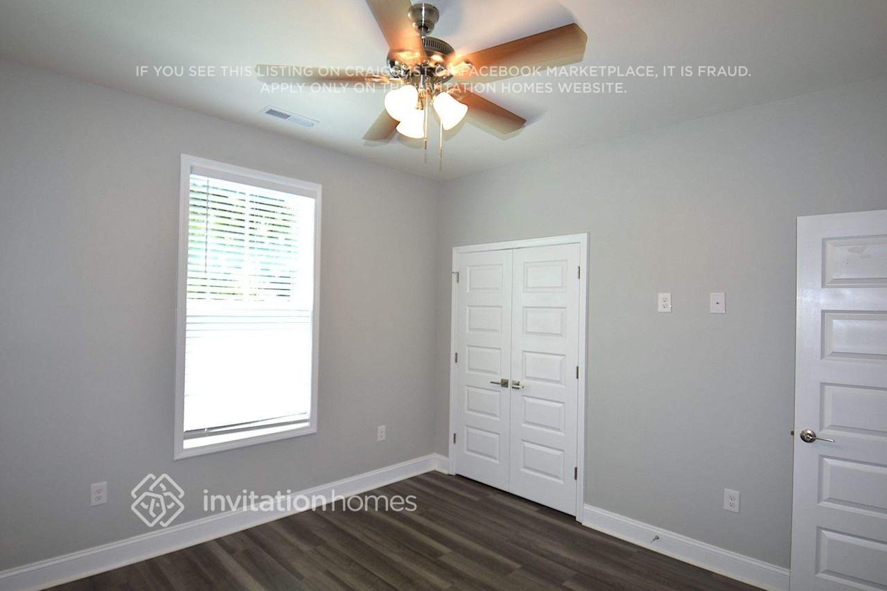 305 W Watson St - Photo 5 of 11