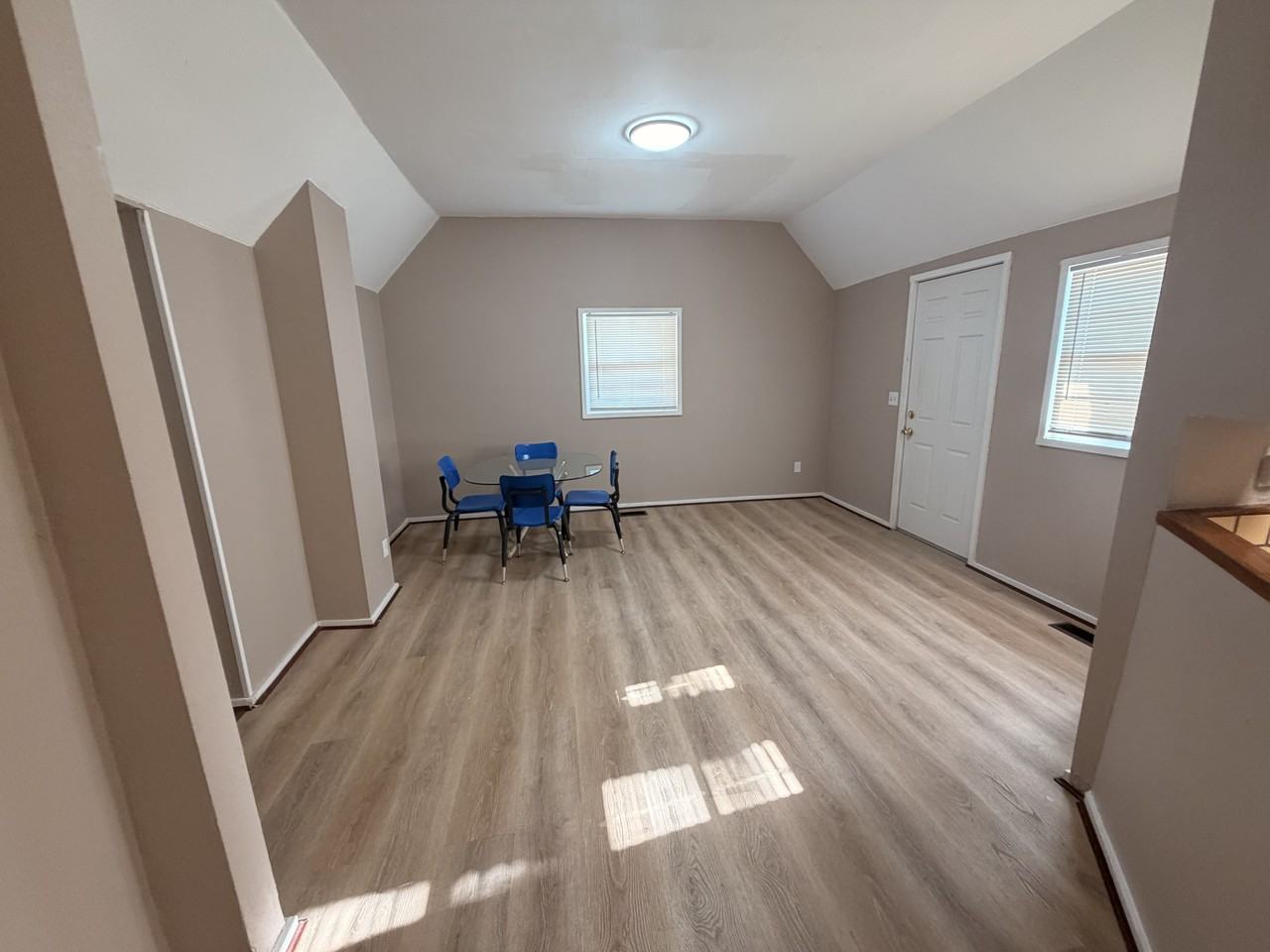 518 N Poplar St #1 - Photo 2 of 10