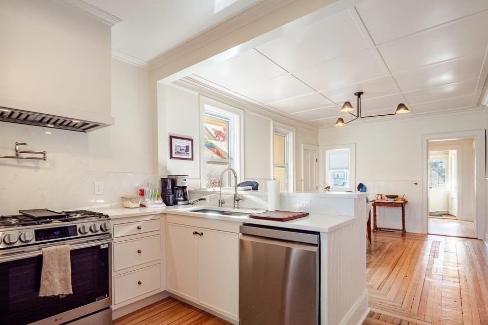 36 Dearborn St - Photo 4 of 24