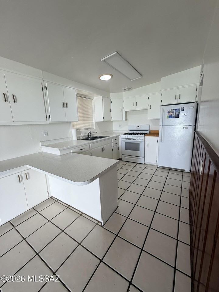 6973 E Calle Neptuno - Photo 5 of 17