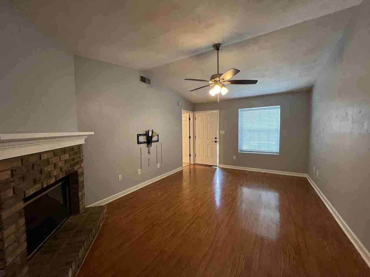 3007 Richview Park Cir S - Photo 2 of 20
