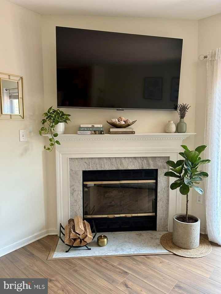 3169 Hawthorne Dr Ne #3169 - Photo 2 of 12