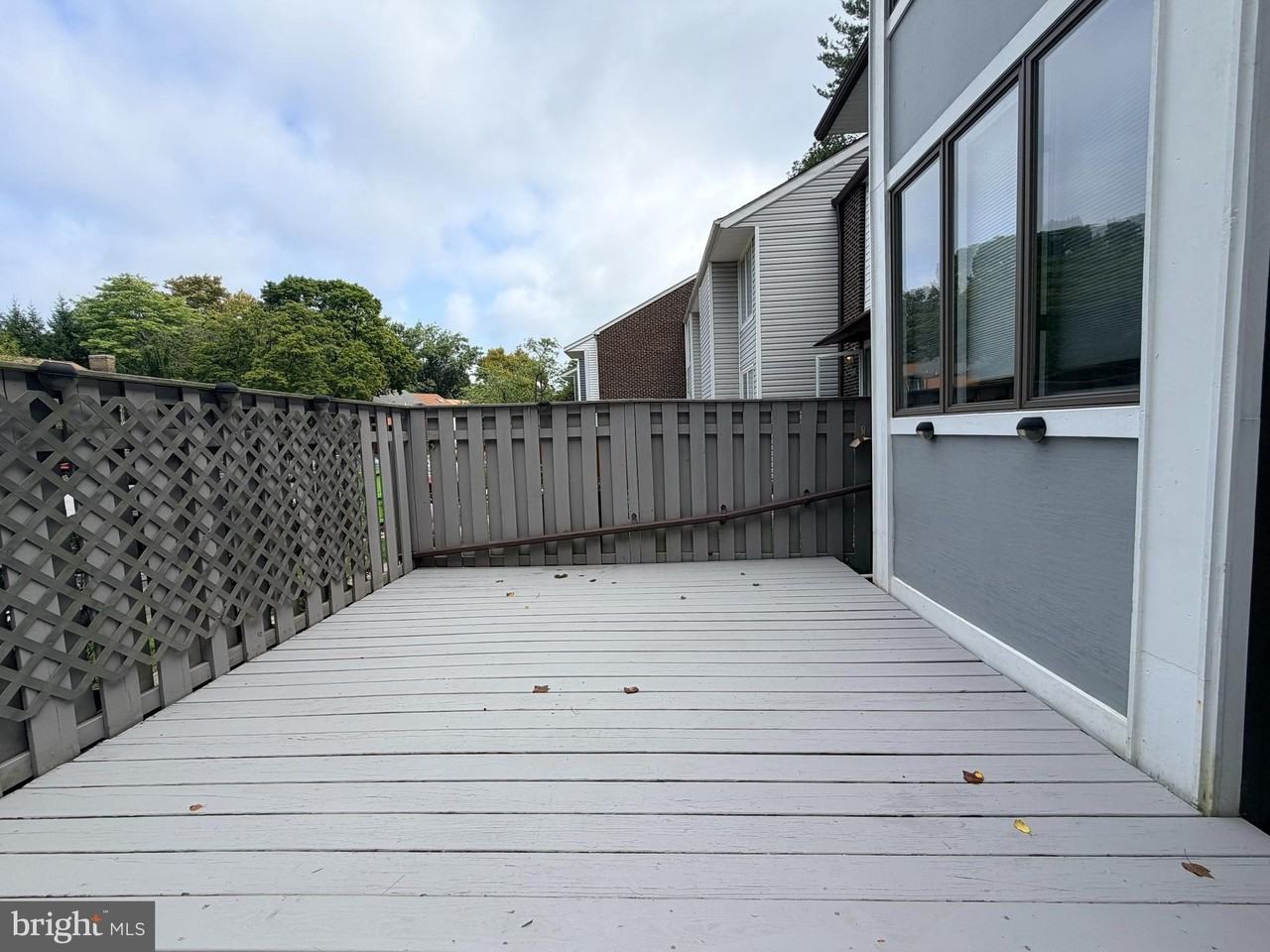 10400 Maywind Ct - Photo 2 of 19