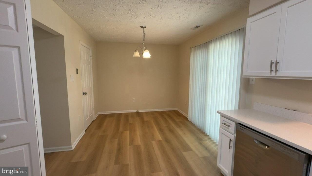 2431 W Rosecroft Village Cir - Photo 4 of 10