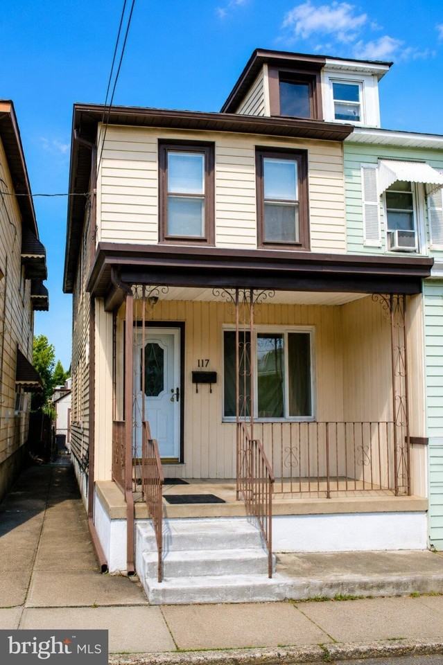 117 Mary St - Photo 2 of 9