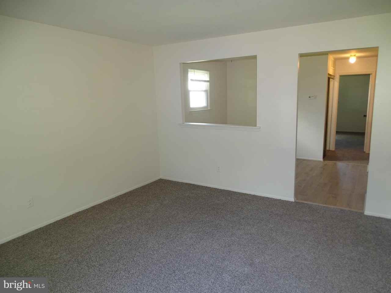 2188 Lisa Dr - Photo 4 of 22