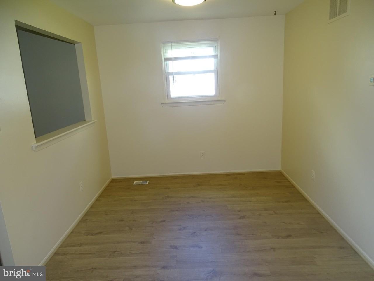 2188 Lisa Dr - Photo 5 of 22