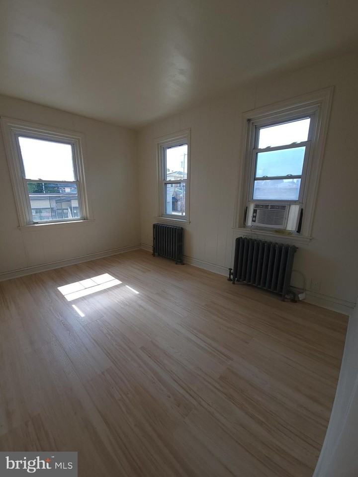 7 W Winona Ave #2 - Photo 7 of 10