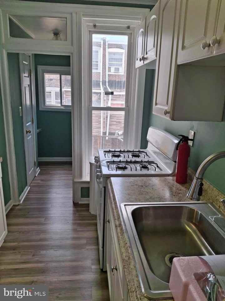 1718 Brill St - Photo 7 of 19