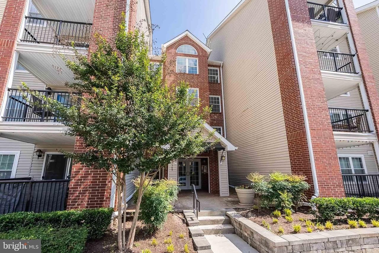 3309 Wyndham Cir #2173