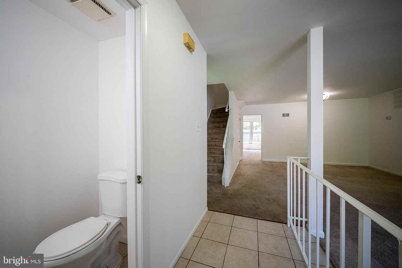 7301 Rockford Dr - Photo 5 of 49