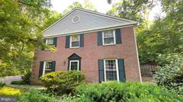 featured image of 1510 Chatham Colony Ct