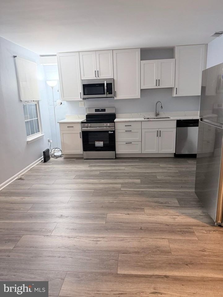 8504 Shirley Woods Ct - Photo 4 of 20